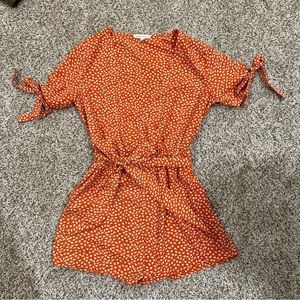 HONEY PUNCH Orange Romper Size Small